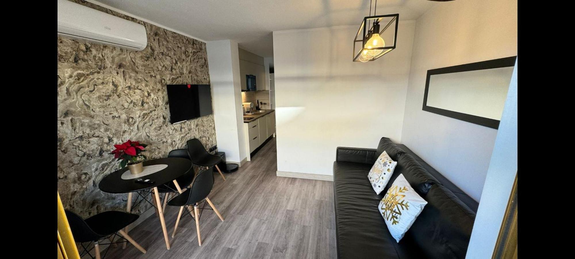 A Estrenar Preciosos Apartamentos Aparthotel Inter2, New Apartments Ln Aparthotel 12 Months Open! Self Check In! Reserva Garaje! Salou Esterno foto